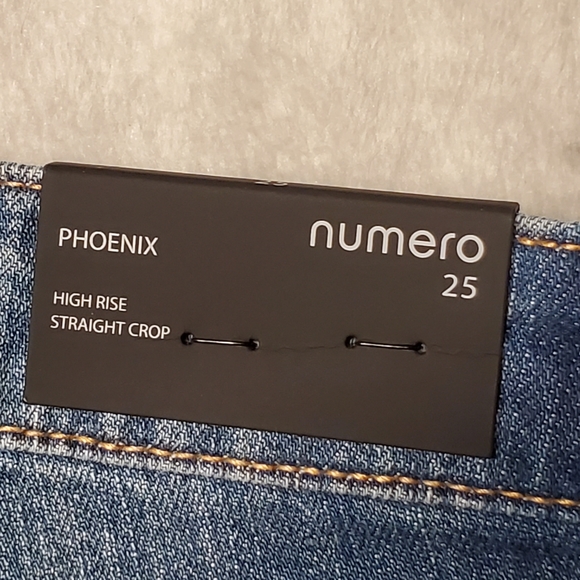 Numero Torn Blue Jeans - Picture 13 of 15